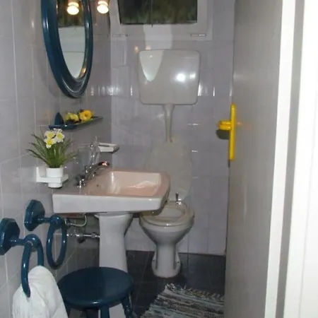 Beautiful Single With Spacious Private Garden Villa Bibione